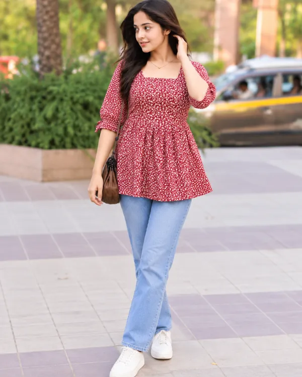 Scarlet_Ditsy_Peplum_Top