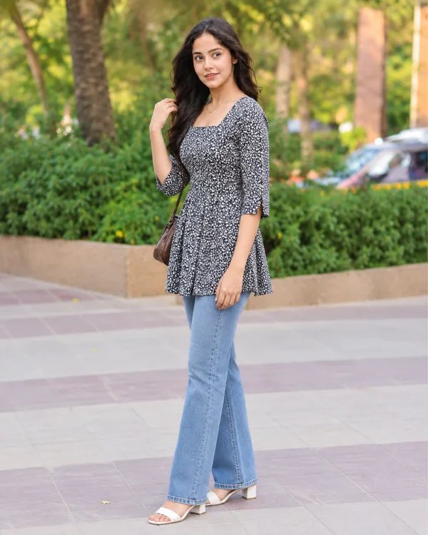 Meadow_Ditsy_Peplum_Top