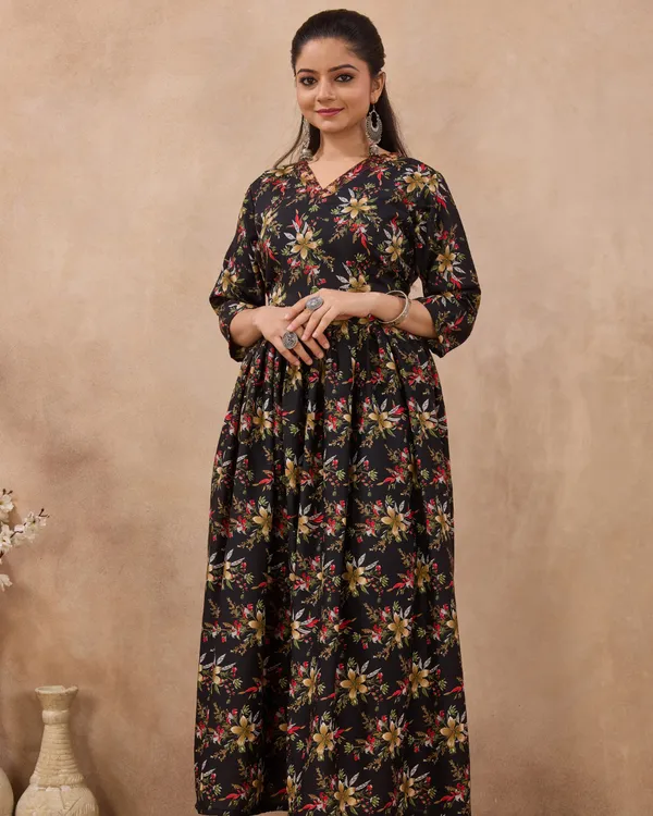Nocturne_Bloom_Flared_Gown