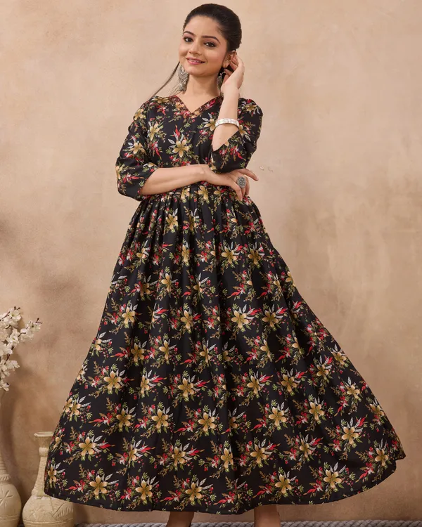 Nocturne_Bloom_Flared_Gown