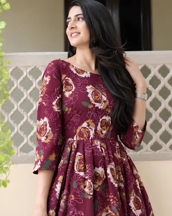 Royal_Rosette_Flared_Gown