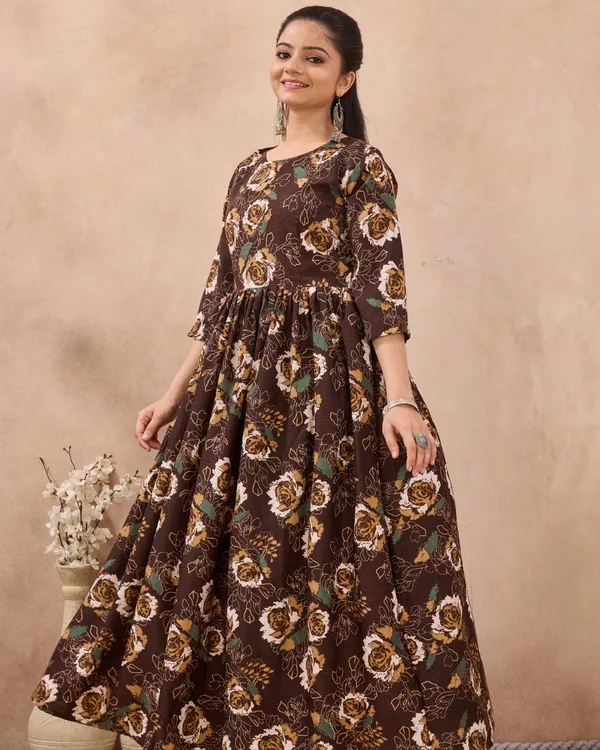 Mochaccino_Rosette_Flared_Gown