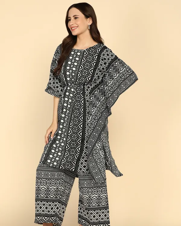 Tribal_Matrix_Kaftan_Set