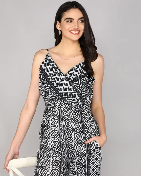 Monochrome_Lattice_Flared_Jumpsuit