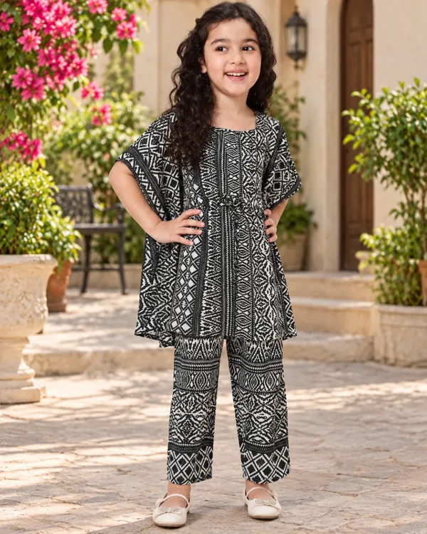 Monochrome_Lattice_Kaftan_Palazzo_Set_for_girls