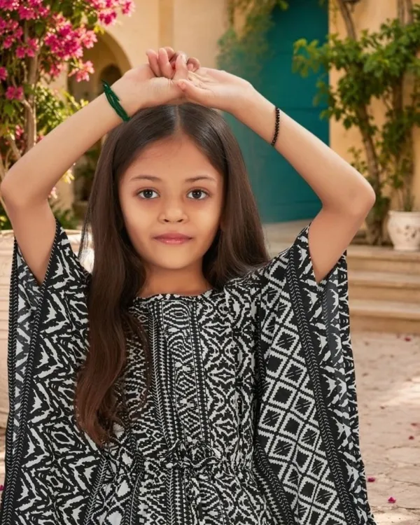 Monochrome_Lattice_Kaftan_Palazzo_Set_for_girls