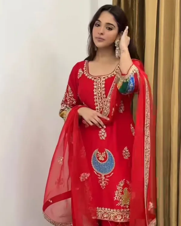 Crimson_Red_Chandrakala_Embroidered_Silk_Kurta_Set