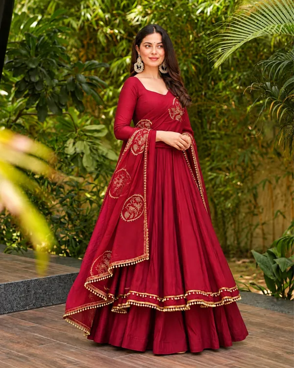 Maroon_Roman_Silk_Flared_Anarkali_Suit_With_Potli_Latkan
