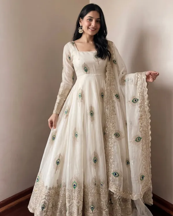 Ivory_Pearl_Royal_Peacock_Embroidered_Flared_Silk_Gown_Set