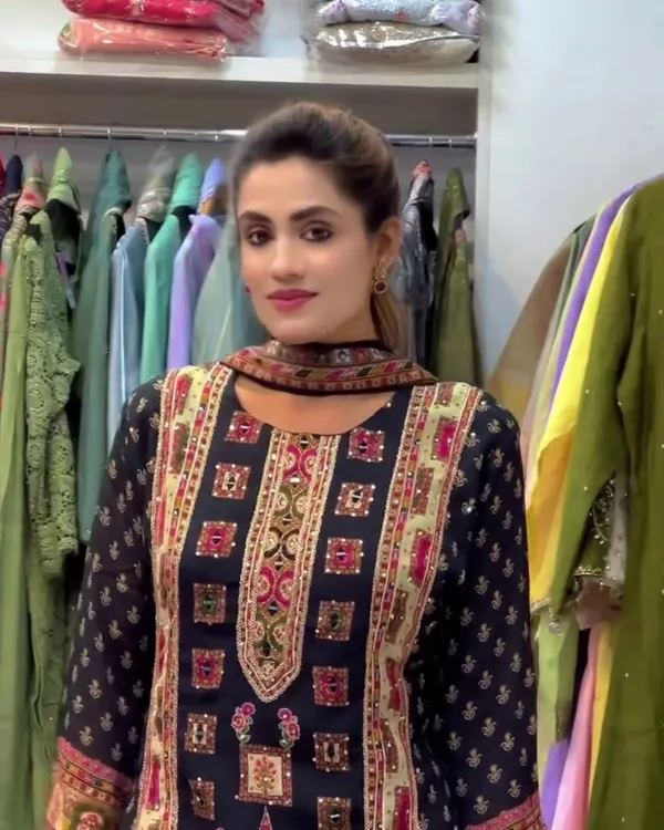 Onyx_Black_Digital_Print_Chinon_Silk_Kurta_Palazzo_Set