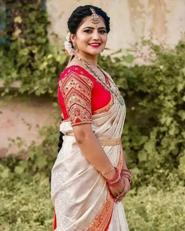 Off_White_Red_Lichi_Silk_Saree_Default_Title