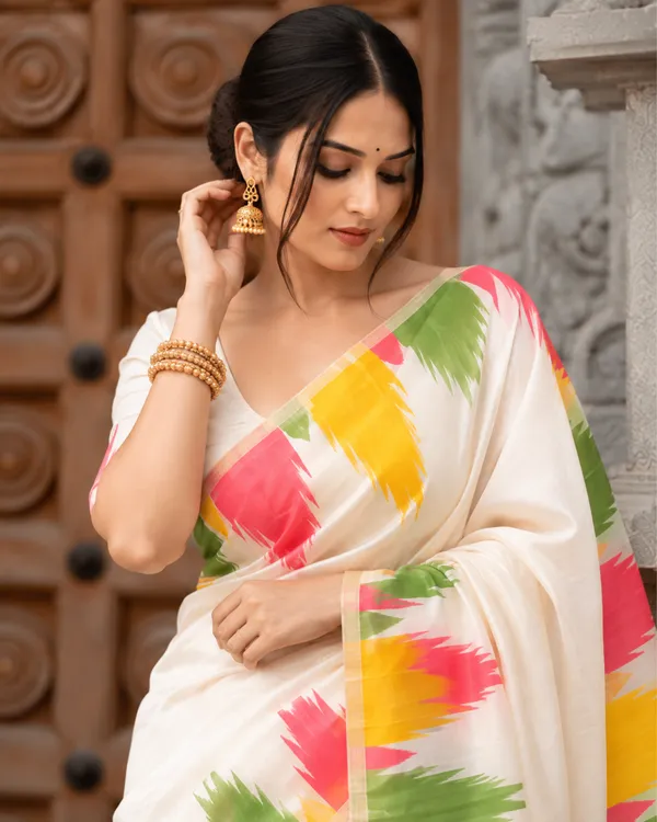 Ivory_Patola_Ikat_Silk_Saree_Default_Title