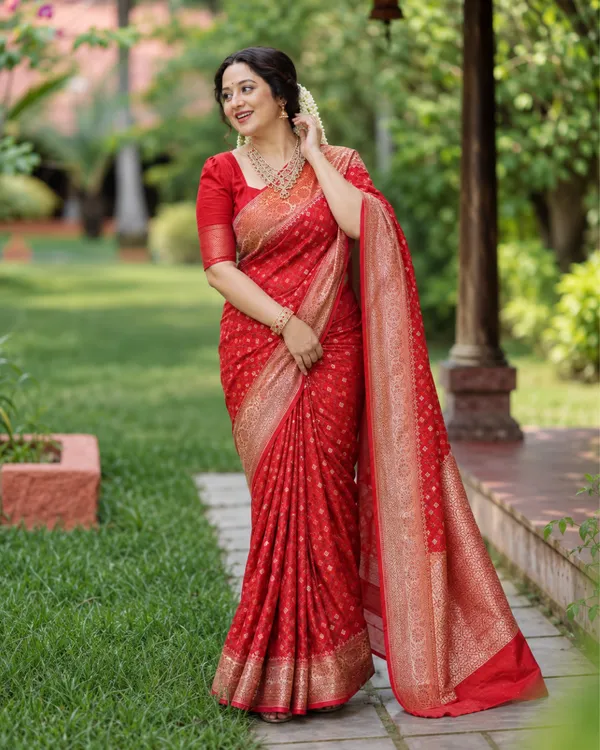 Crimson_Floral_Lichi_Silk_Saree_Default_Title