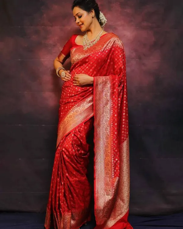 Crimson_Floral_Lichi_Silk_Saree_Default_Title