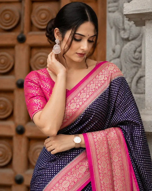 Navy_Pink_Brocade_Lichi_Silk_Saree_Default_Title