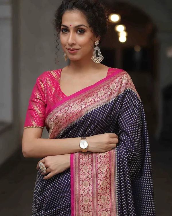 Navy_Pink_Brocade_Lichi_Silk_Saree_Default_Title