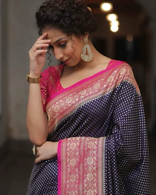 Navy_Pink_Brocade_Lichi_Silk_Saree_Default_Title