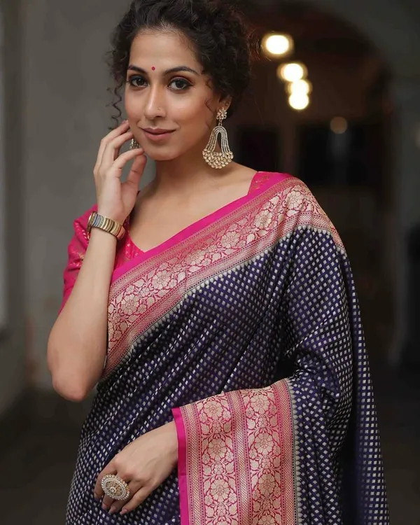 Navy_Pink_Brocade_Lichi_Silk_Saree_Default_Title