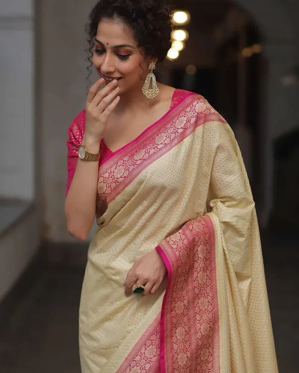 Cream_Rose_Floral_Lichi_Silk_Saree_Default_Title