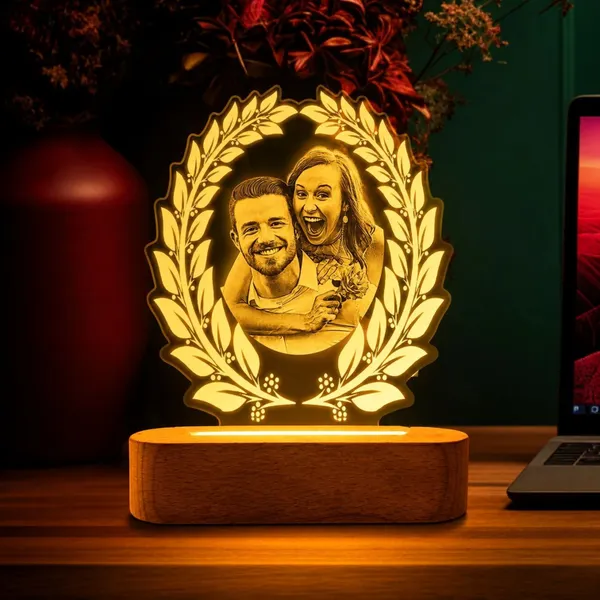 Tokens_N_Tales_Wooden_Floral_Wreath_Photo_LED_Lamp