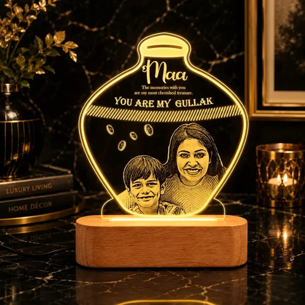 Acrylic_Personalized_Photo_LED_Table_Lamp_With_Wooden_Base