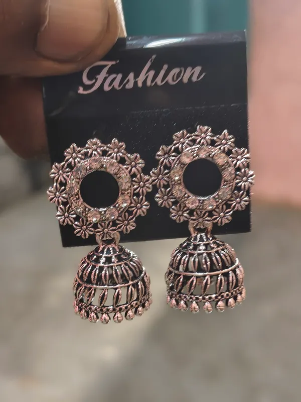 Rose_Gold_Tone_Floral_Jhumka_Earrings_for_Women