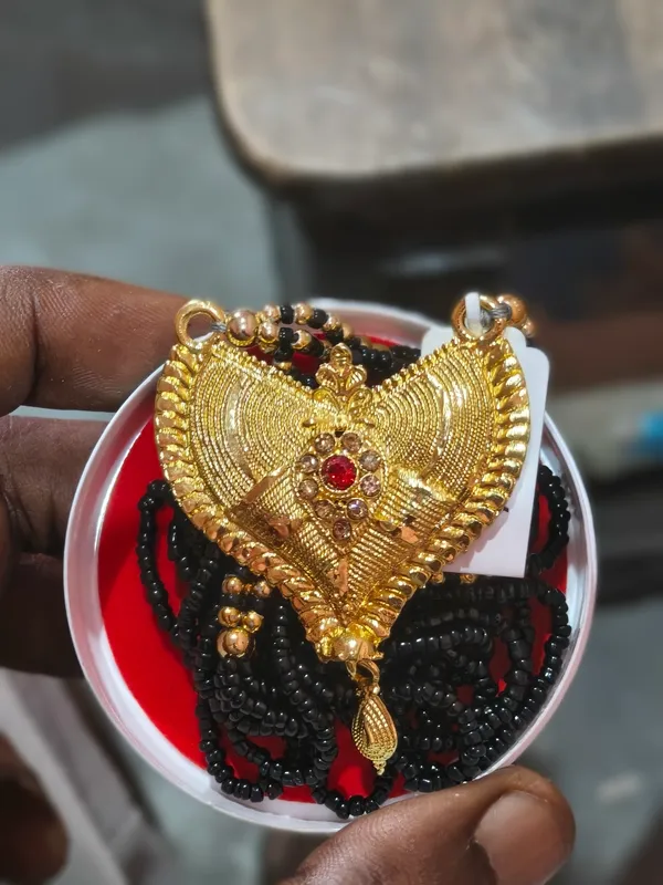 Gold_Tone_Traditional_Mangalsutra_Necklace_for_Women