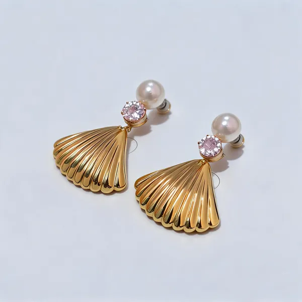 Gold-Tone_Fan_Shaped_Drop_Earrings_for_Women