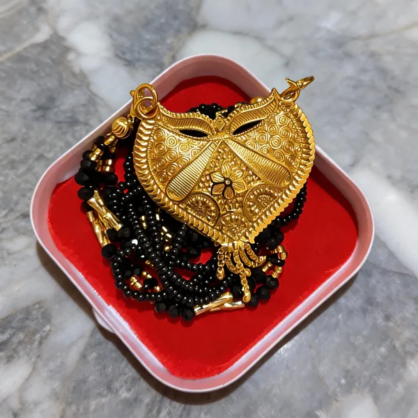 Gold_Tone_Black_Beaded_Mangalsutra_Necklace_for_Women