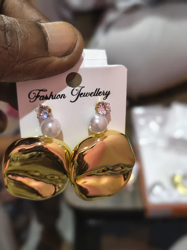 Gold_Tone_Pearl_Drop_Earrings_For_Women