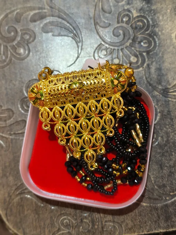 Gold_Tone_Black_Beaded_Mangalsutra_Necklace_for_Women