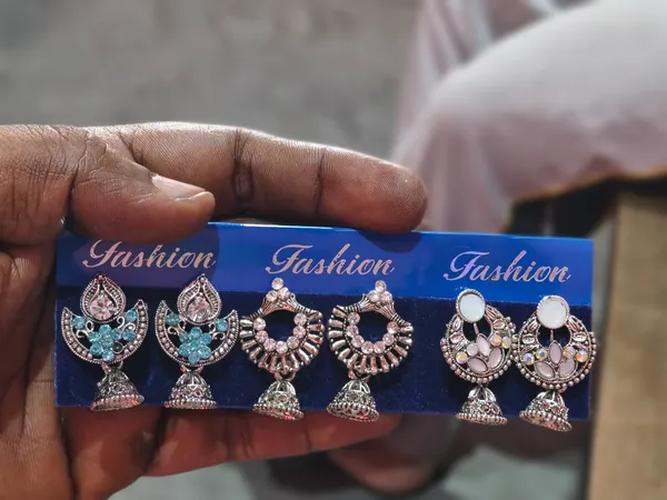 Multicolor_Oxidized_Jhumka_Earrings_Set_for_Women