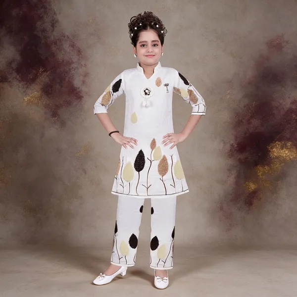 White_Printed_Kurta_Set_For_Women_And_Girls