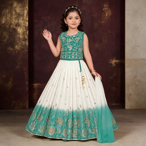 Green_Embroidered_Lehenga_Choli_For_Girls