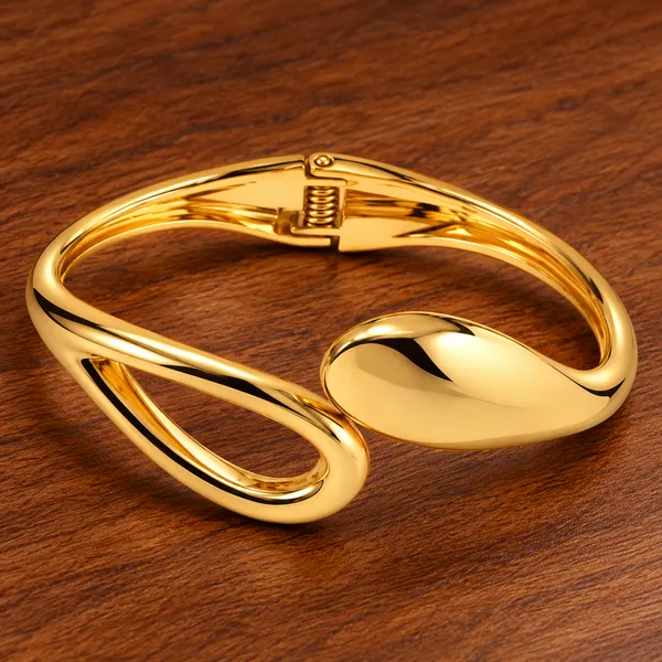 Rivsam_Golden_Sculpted_Elegance_Cuff_kada