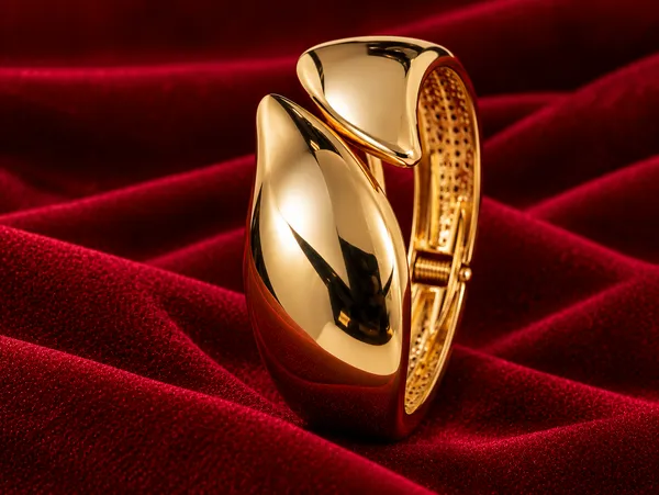 Rivsam_Golden_Wave_Sculpted_Cuff_Kada