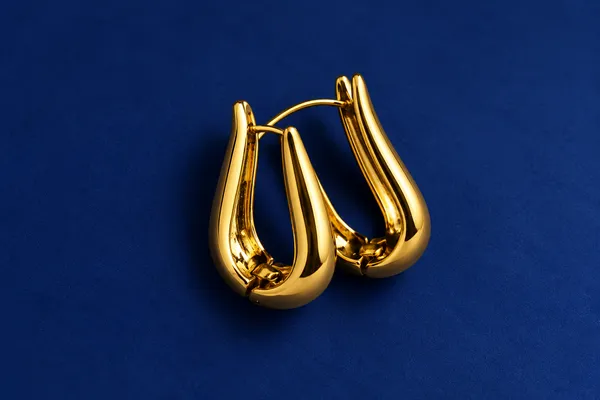 Rivsam_Golden_Sculpted_Teardrop_Hoop_earrings