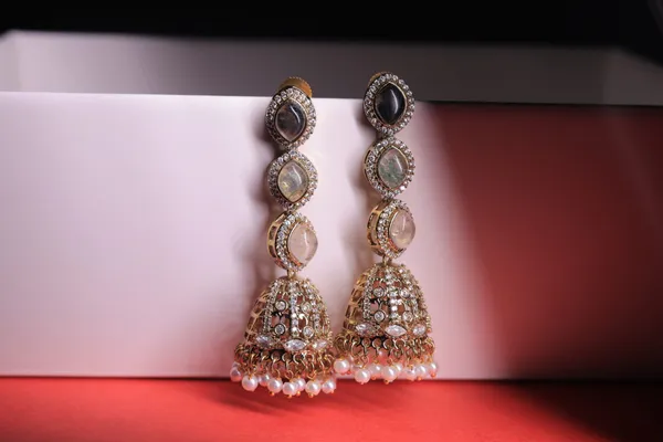 Rivsam_Aurelia_Pearl_Cascade_Long_Jhumka_Earrings