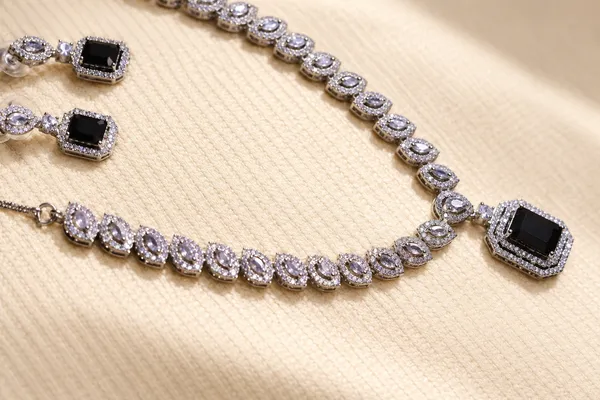 Statement_Necklace_Earrings_Set