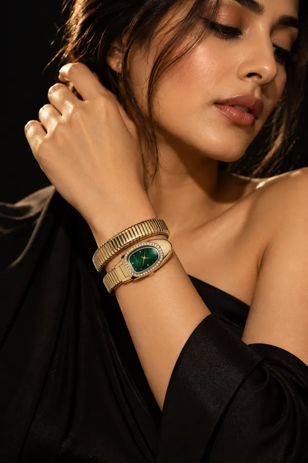 Rivsam_Emerald_Luxe_Coil_Watch_Gold_Finish