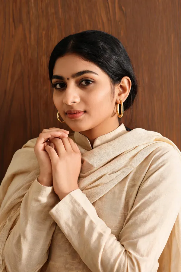 Rivsam_Golden_Link_Hoop_Earrings