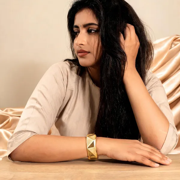 Rivsam_Geometric_Gold_Kada