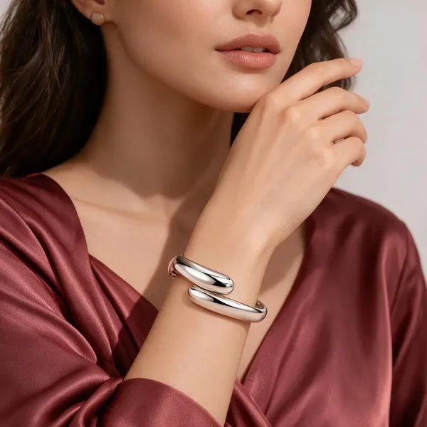 Rivsam_Silver_Luxe_Sculpted_Cuff_Kada