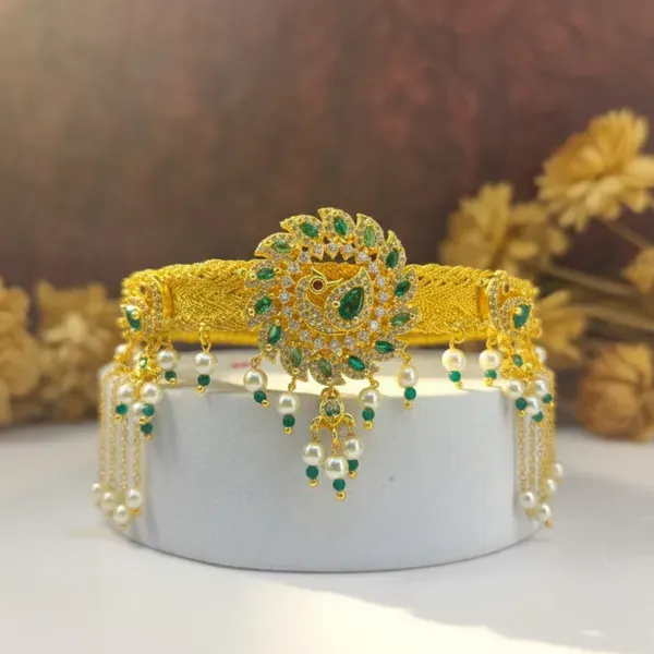 Copper_Base_With_Gold_Plated_Vana_Mayuri_Vanki