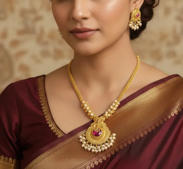 Copper_Base_With_Gold_Plated_Pushpkanti_Kolhapuri_Thushi