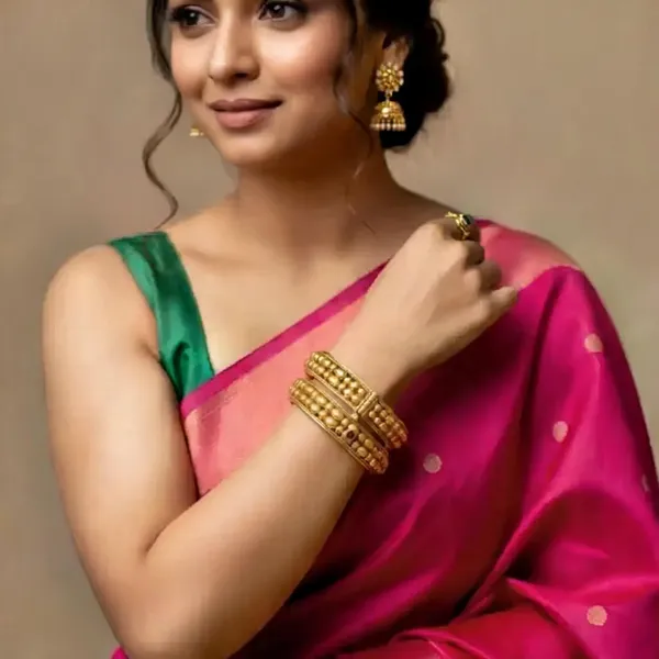 Copper_Base_With_Gold_Plated_Bormal_Devmohini_Bangles