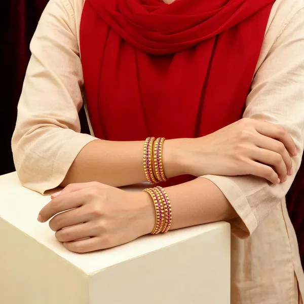 Red_Shreemati_Bangles