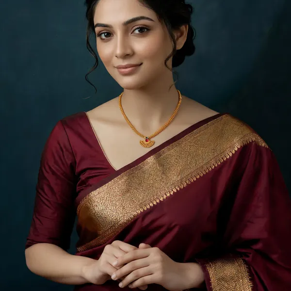 Copper_Base_With_Gold_Plated_Madhushri_Kolhapuri_Thushi