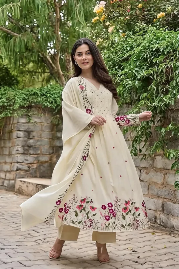 Cream_Mal_Chanderi_Embroidered_Kurti_Palazzo_With_Dupatta_For_Women