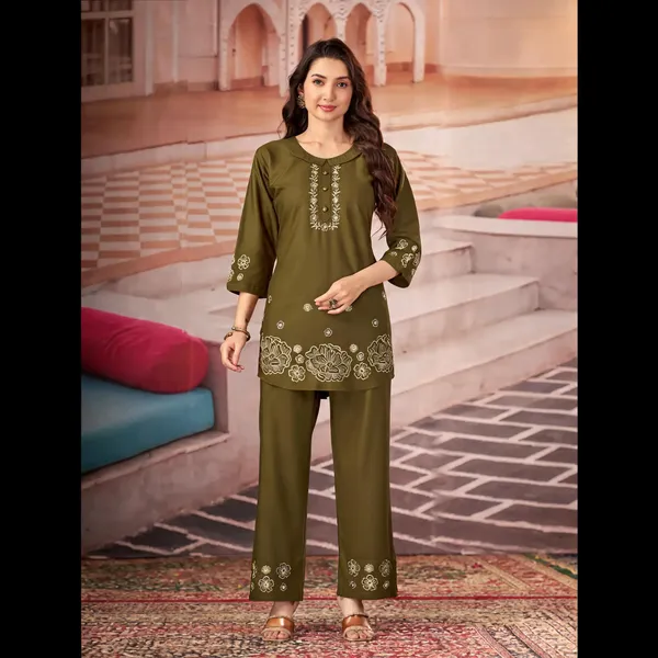 Mehendi_Pure_Cotton_Embroidered_Kurti_With_Palazzo_For_Women